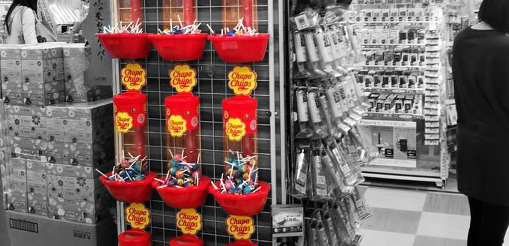 Chupa Chups Displays Debut In Japan - Point of Purchase